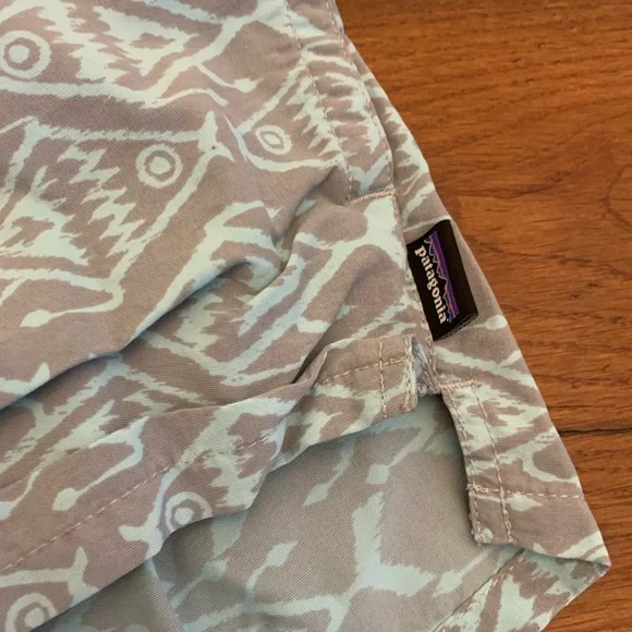 COPY - Patagonia baggies 2.5 inch Size M - Picture 3 of 5